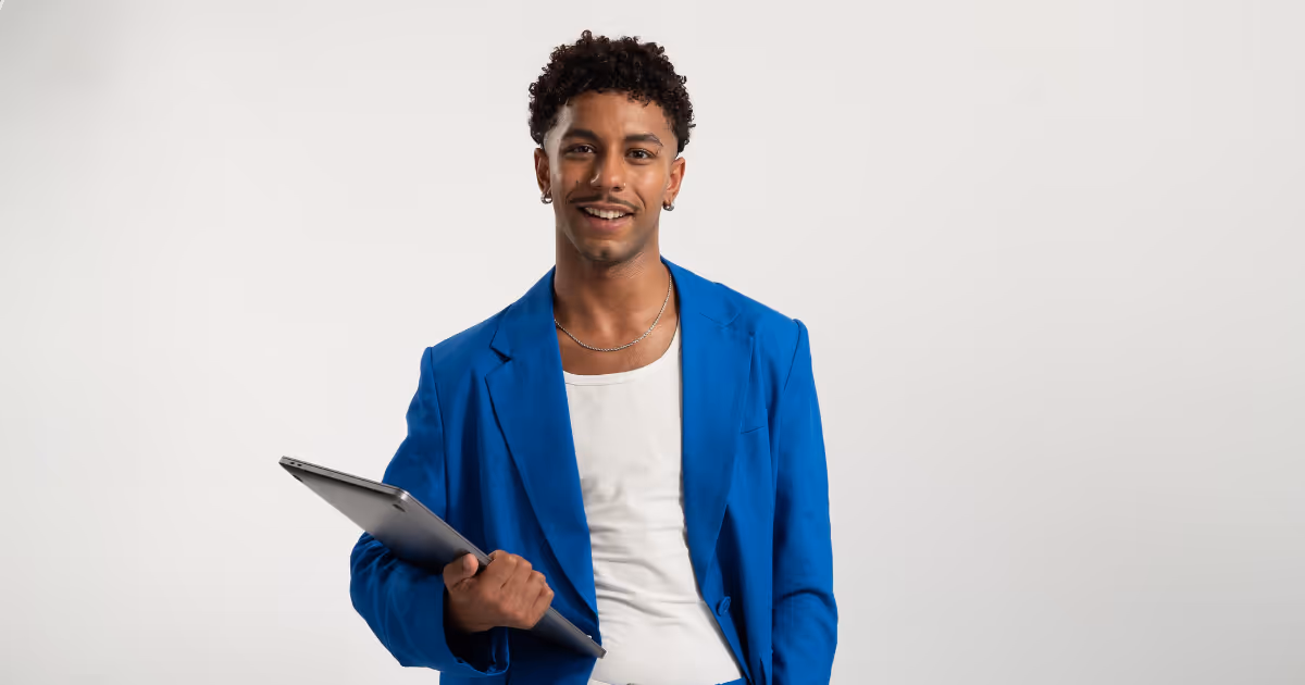 Comparison of Toptal and Freelancer.com for freelancers, highlighting platform features, pricing, and client support options to help freelancers make informed decisions for their career growth.