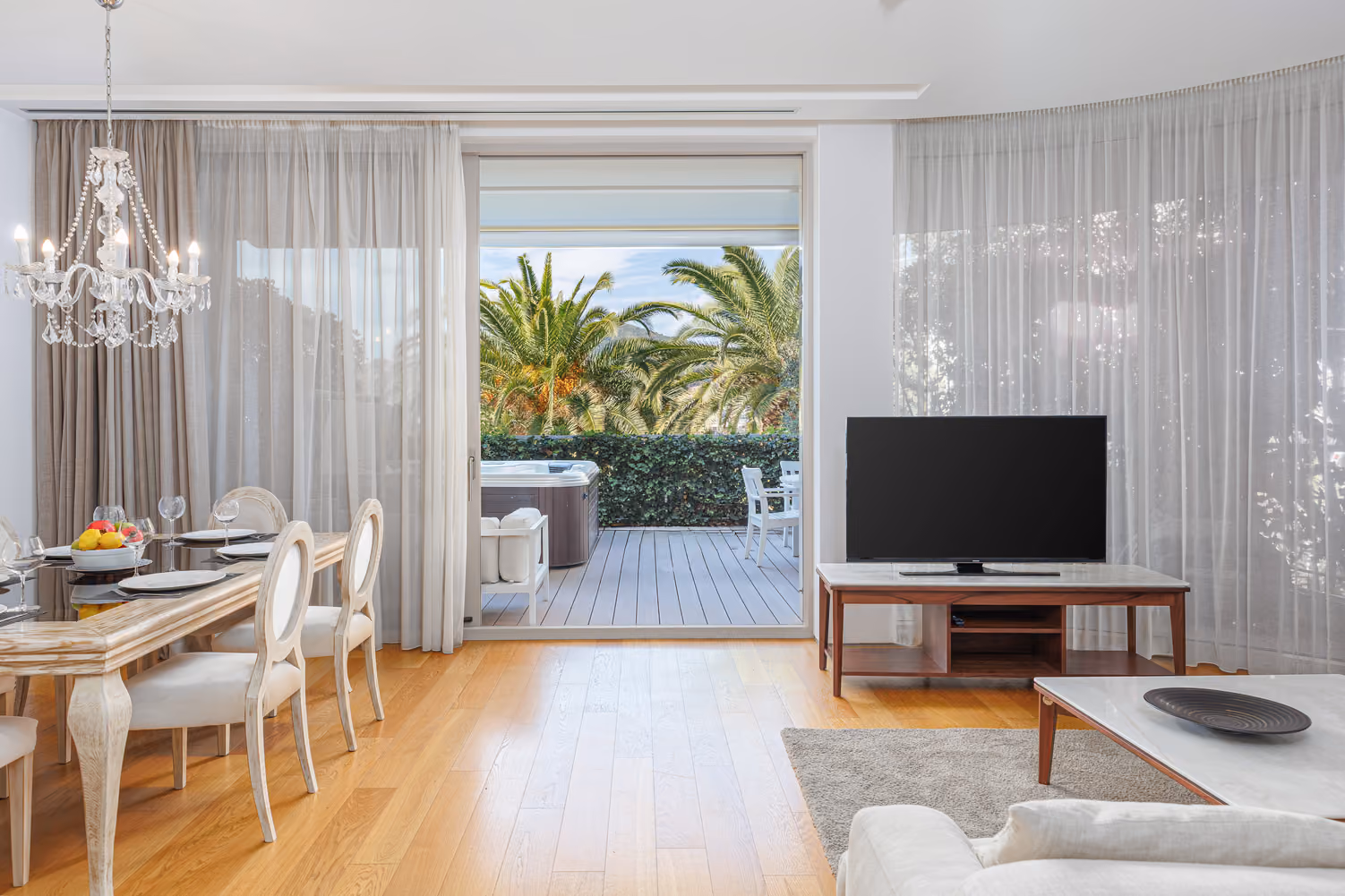 Two-bedroom Deluxe residence with a sea view and hot tub at Dukley Hotel & Resort in Budva.