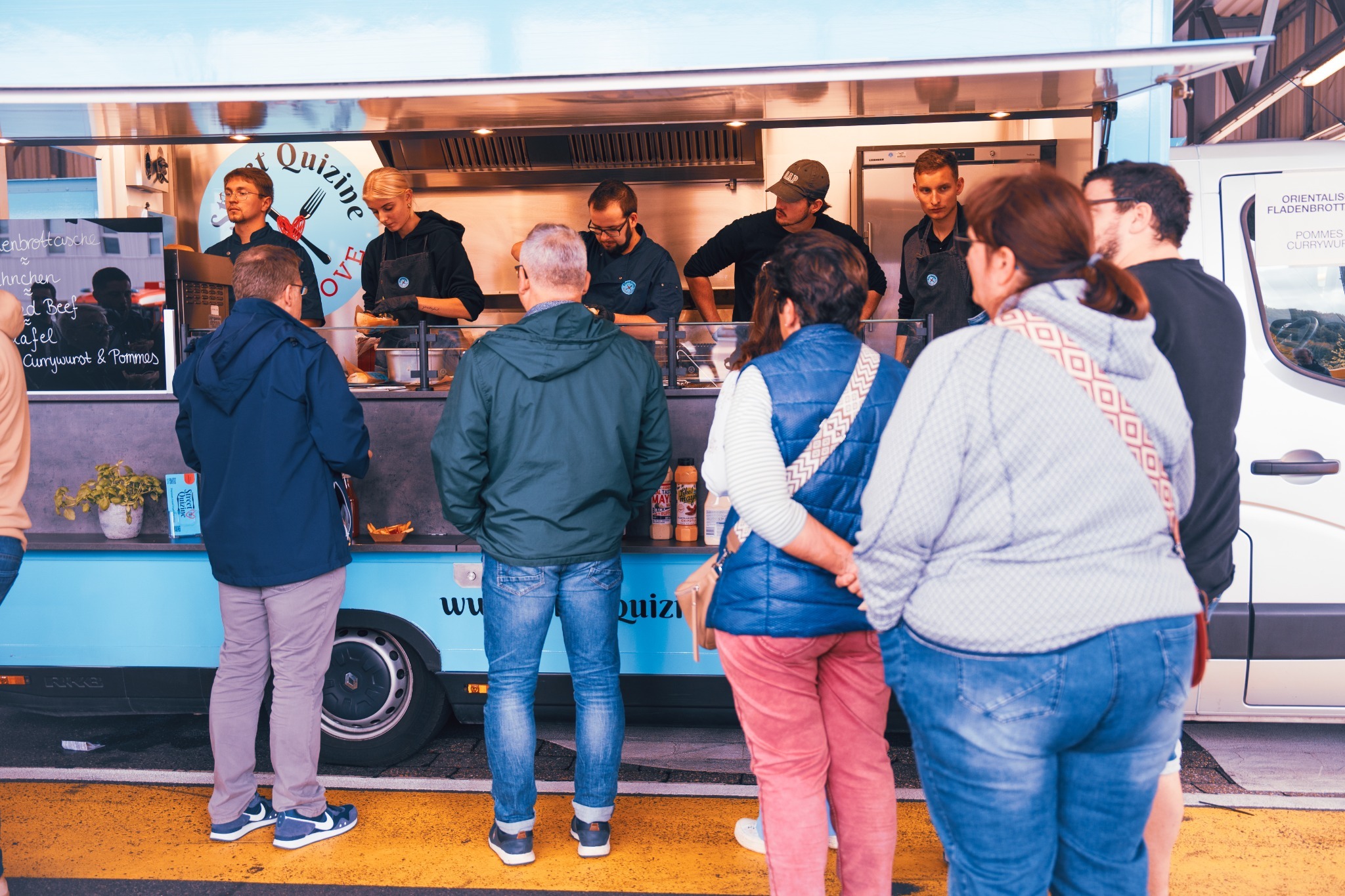 Food Truck Catering for Large Events | StreetQuizine