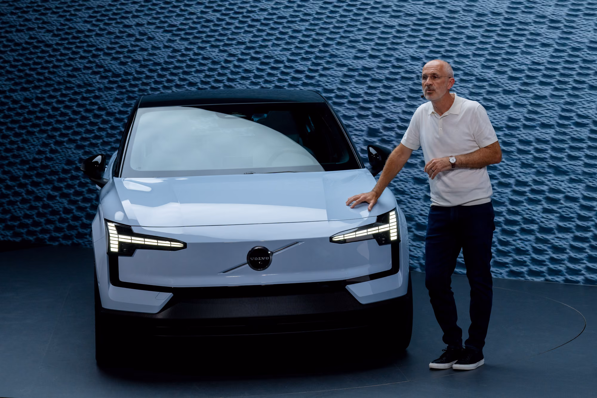 Geely säljer Volvo Cars-aktier