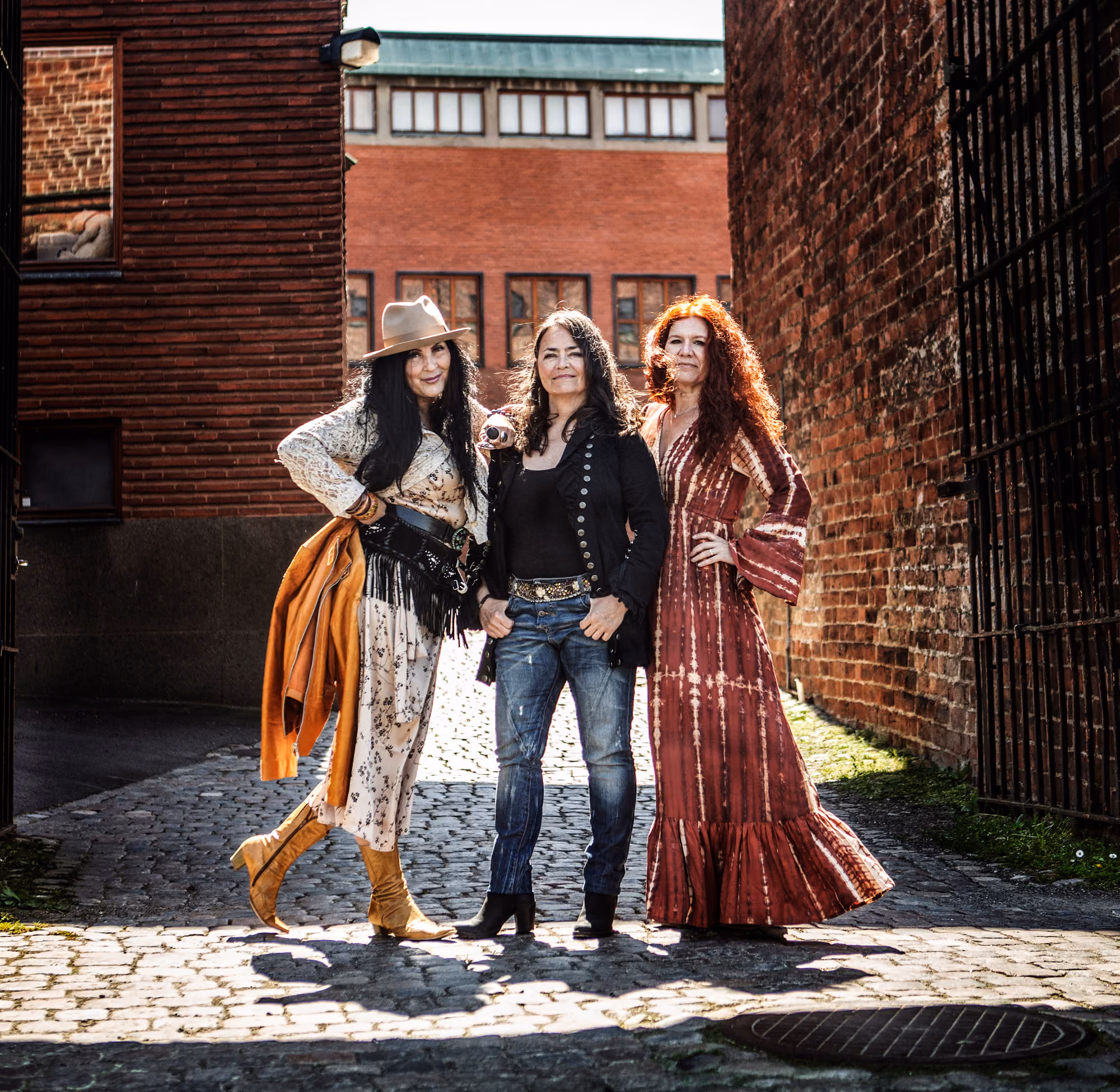Cicci Landén, Yvette Eklund & Jennifer Saxell