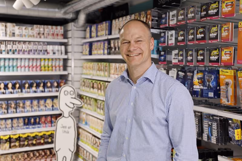 Normal öppnar två butiker till
