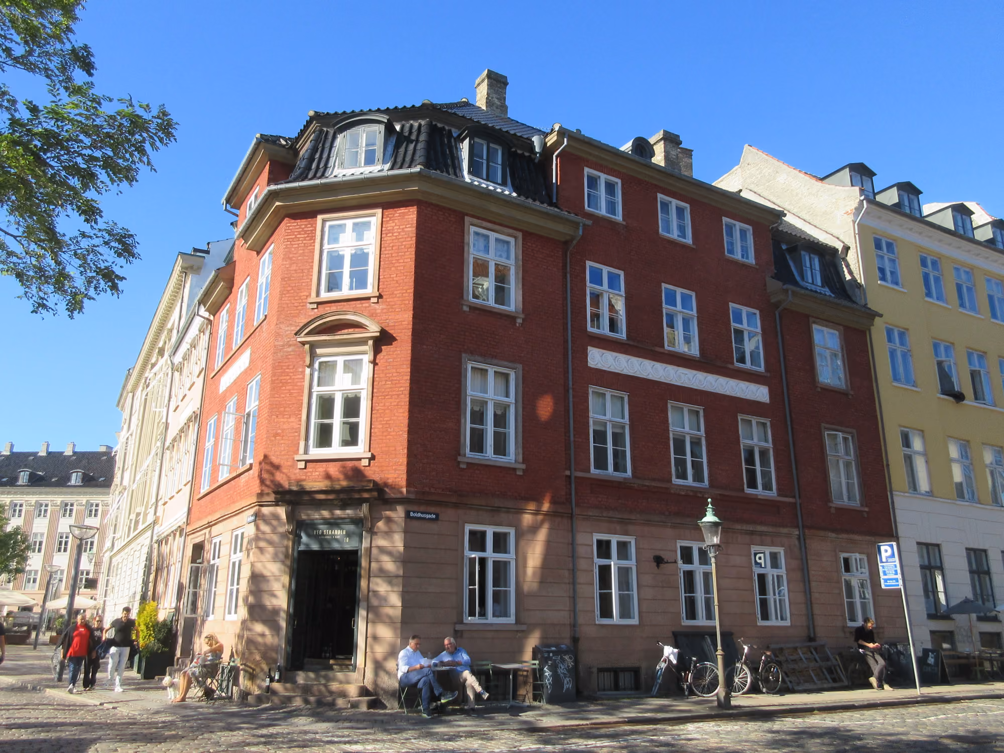 Ved Stranden 10