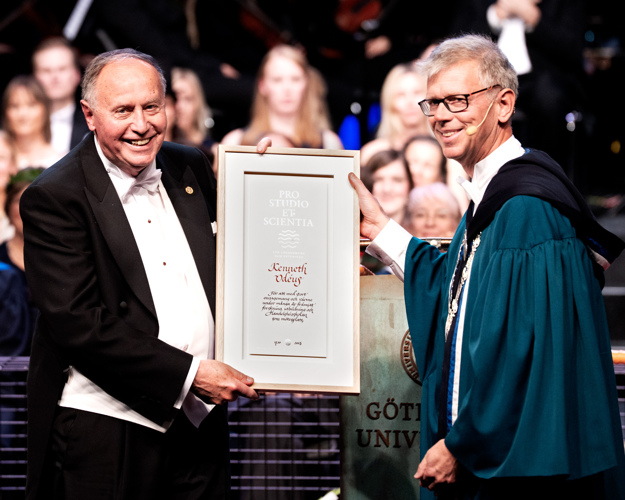 Kenneth Odéus hedras av Handelshögskolan