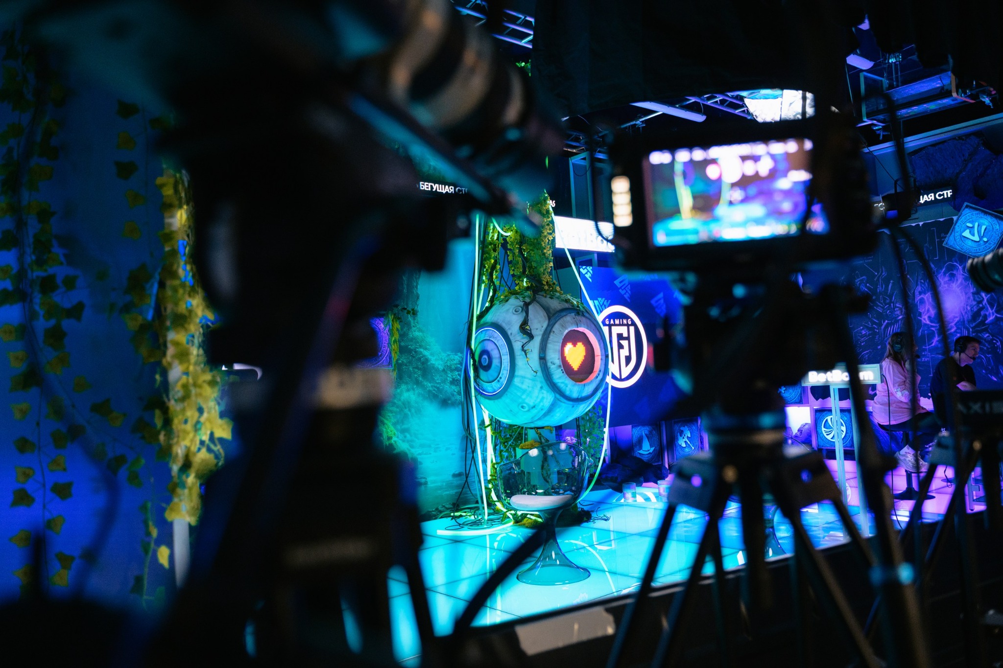 Cameras framing the live BLAST Studio production set