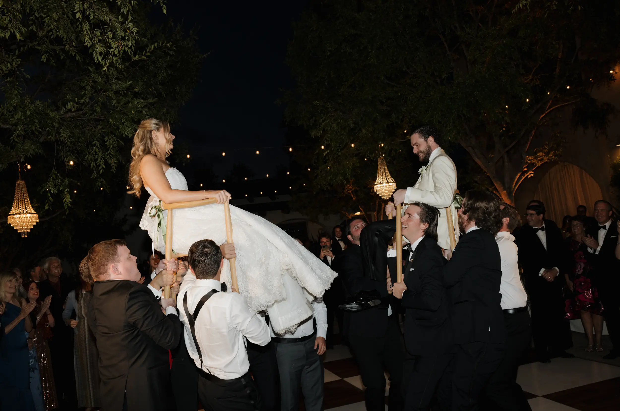 Summer wedding at Serra Plaza.