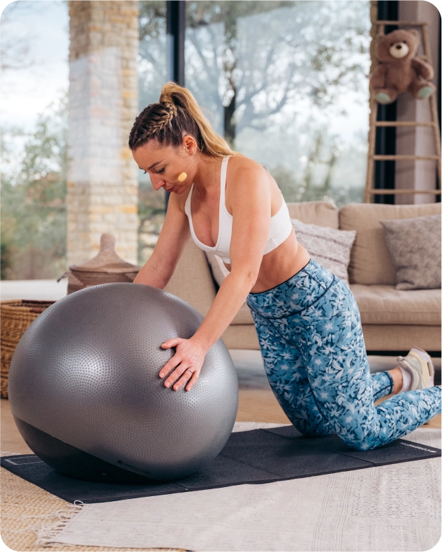 Séance de sport post-partum donnée par un coach certifié