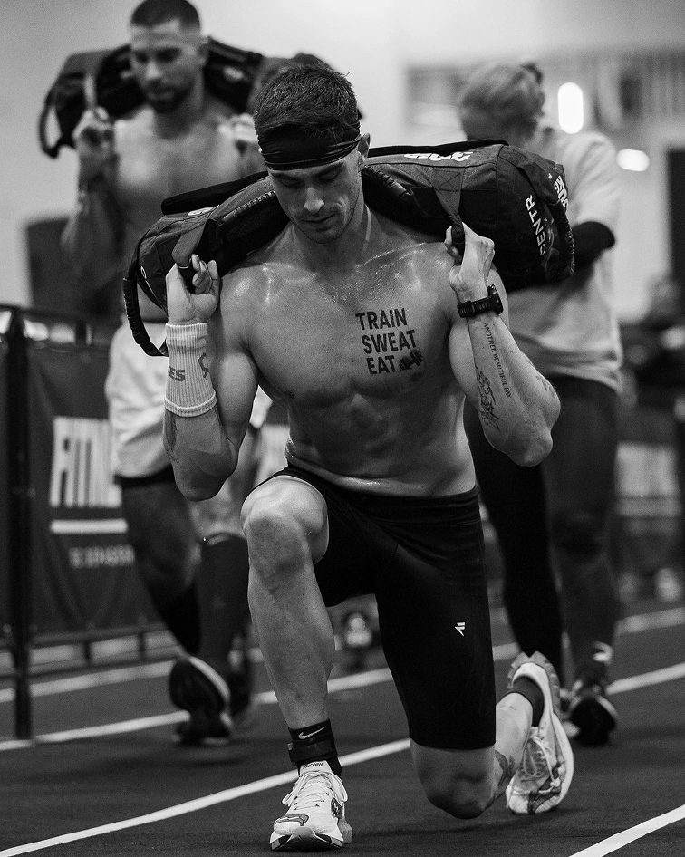 Athlète Trainsweateat Arthut Benedetti durant une épreuve Hyrox