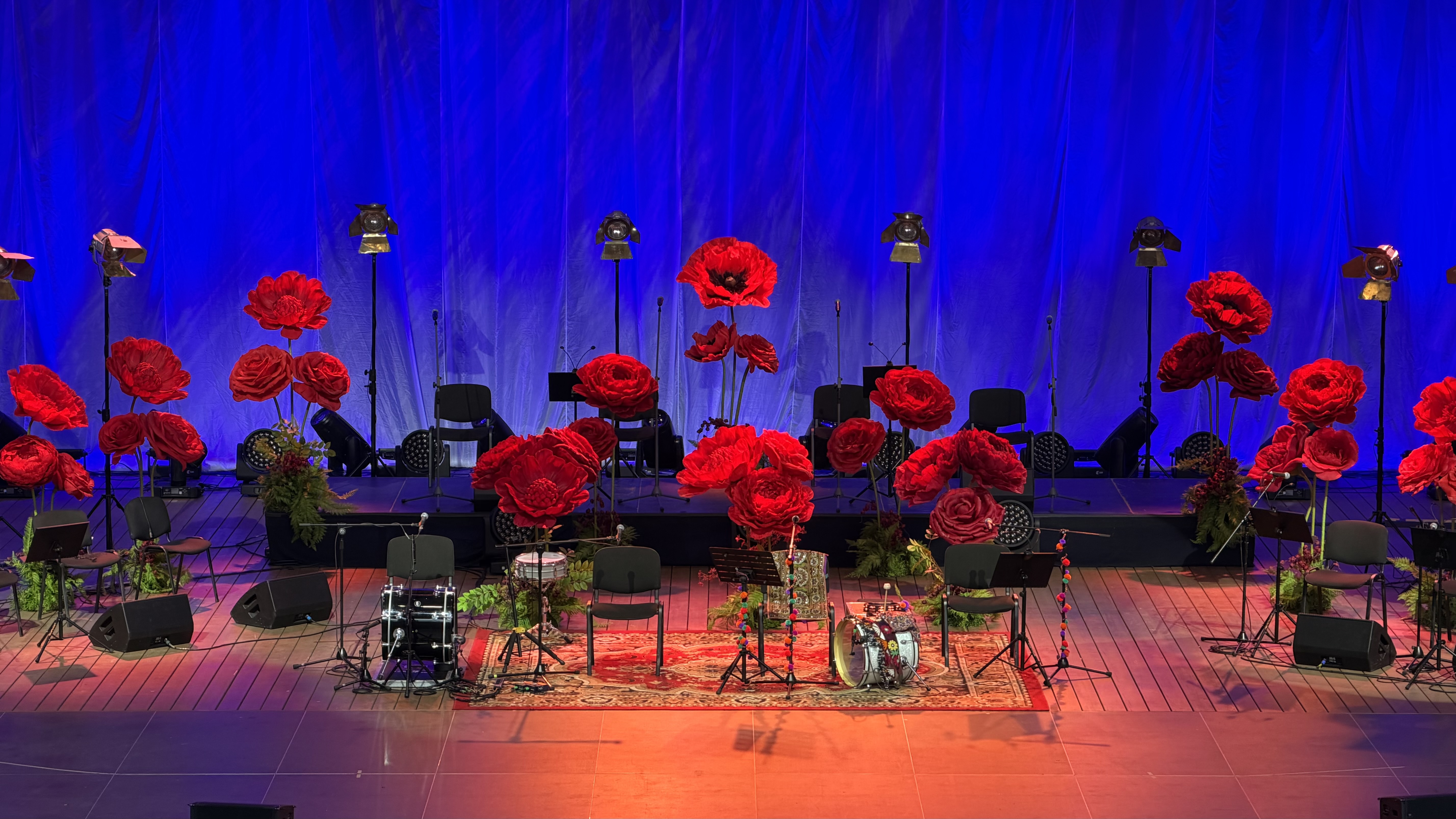 Scenografia na koncercie Kayah i Bregovic