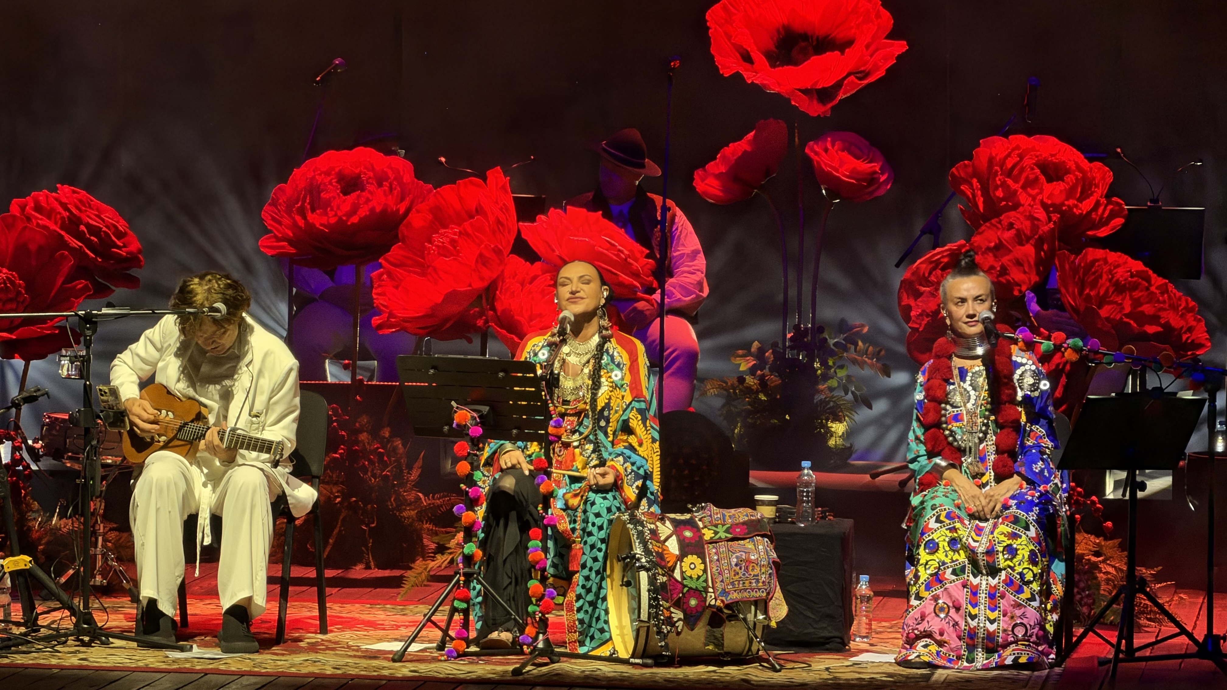 Scenografia na koncercie Kayah i Bregovic
