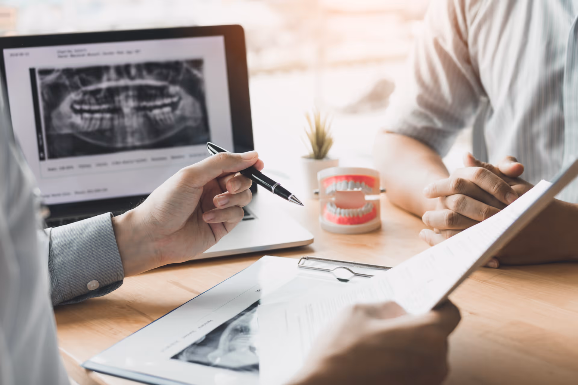 Dental Implants vs. Dentures: Which Is Right for You?