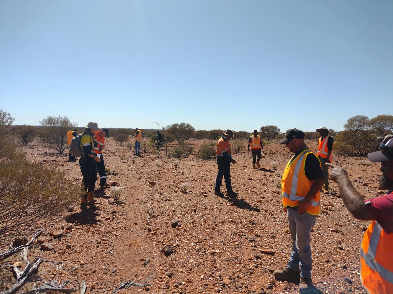 Field team briefing before fieldwork