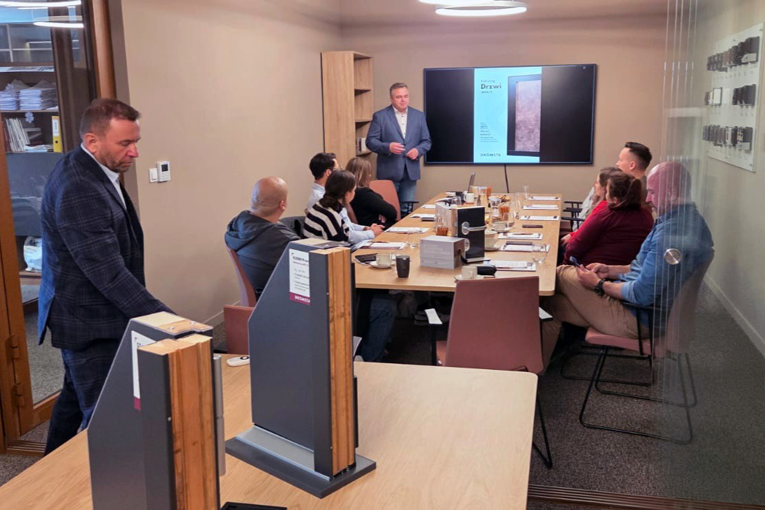 zdjęcie ze szkolenia w ramach Akademii Komsta