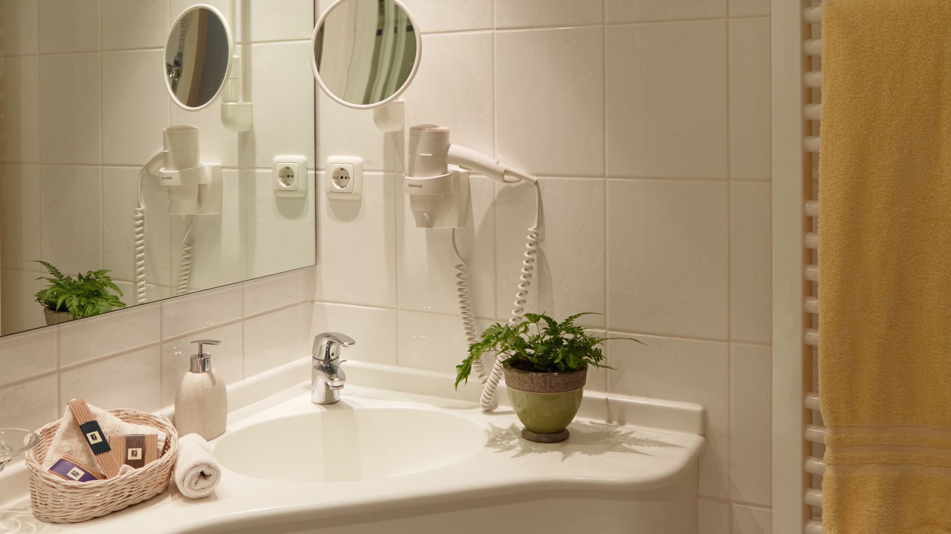 Modernes Beadezimmer