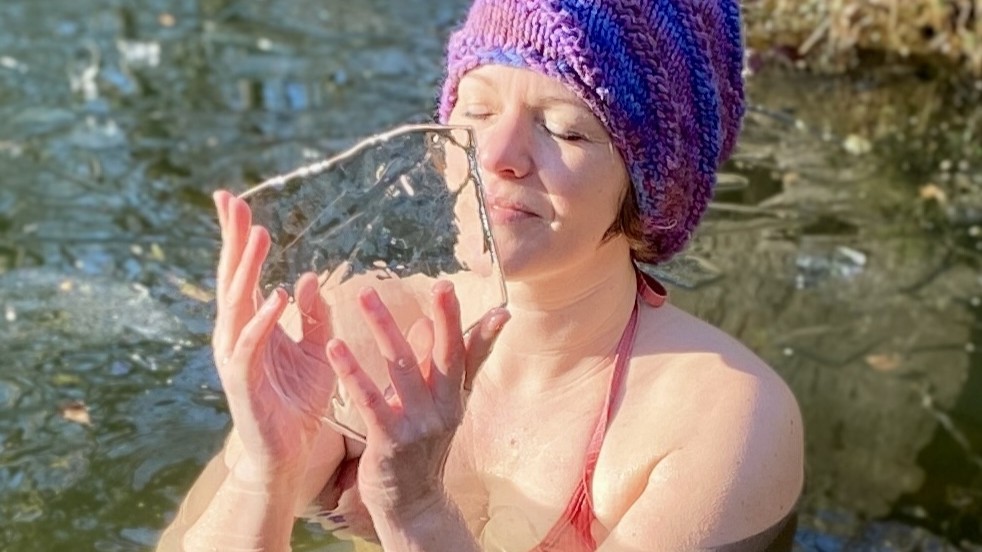 Unsere Kursleiterin beim Eisbaden