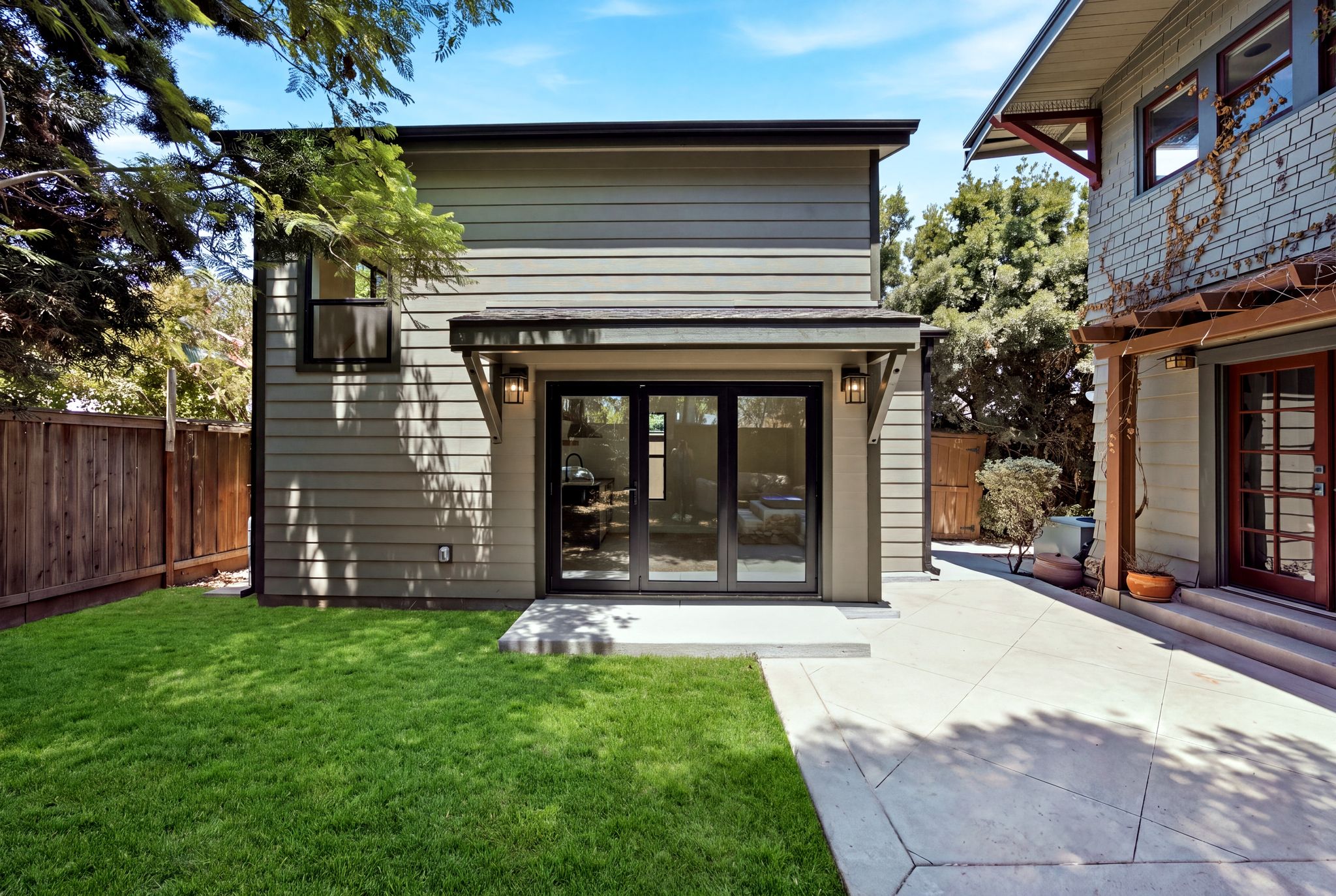 Modern Craftsman Loft Retreat ADU
