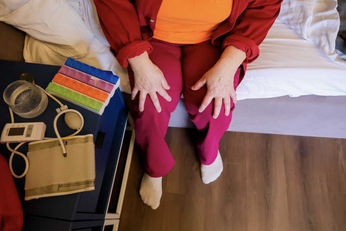 Why Knee Pain Often Feels Worse at Night