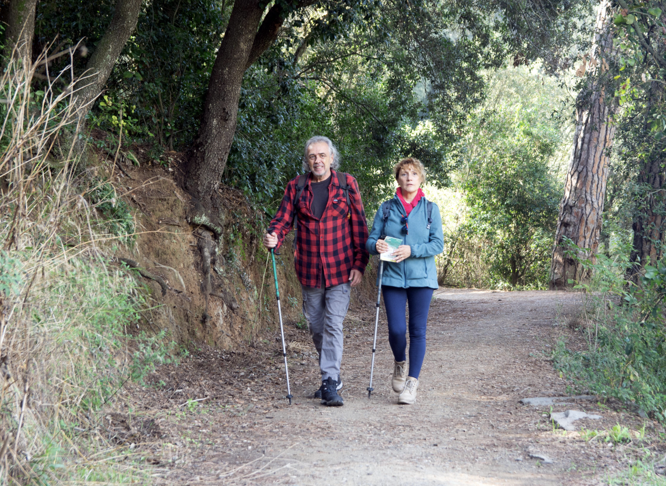 Is Walking Good or Bad for Arthritic Knees?