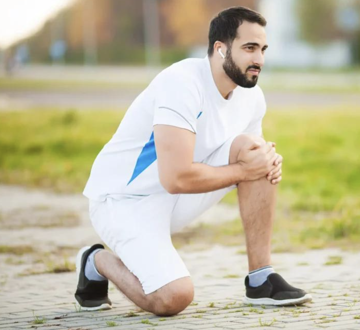 Why Your Knee Feels Tight When You Bend It