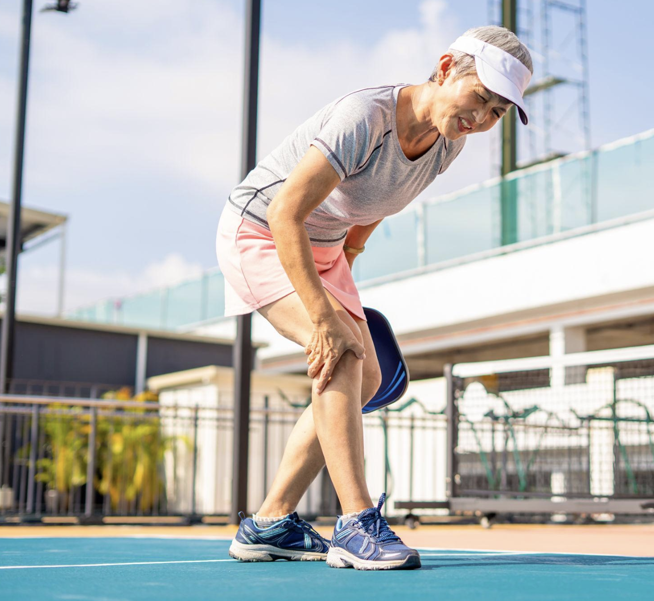 Why Your Knee Hurts After Playing Pickleball, But Not During the Game