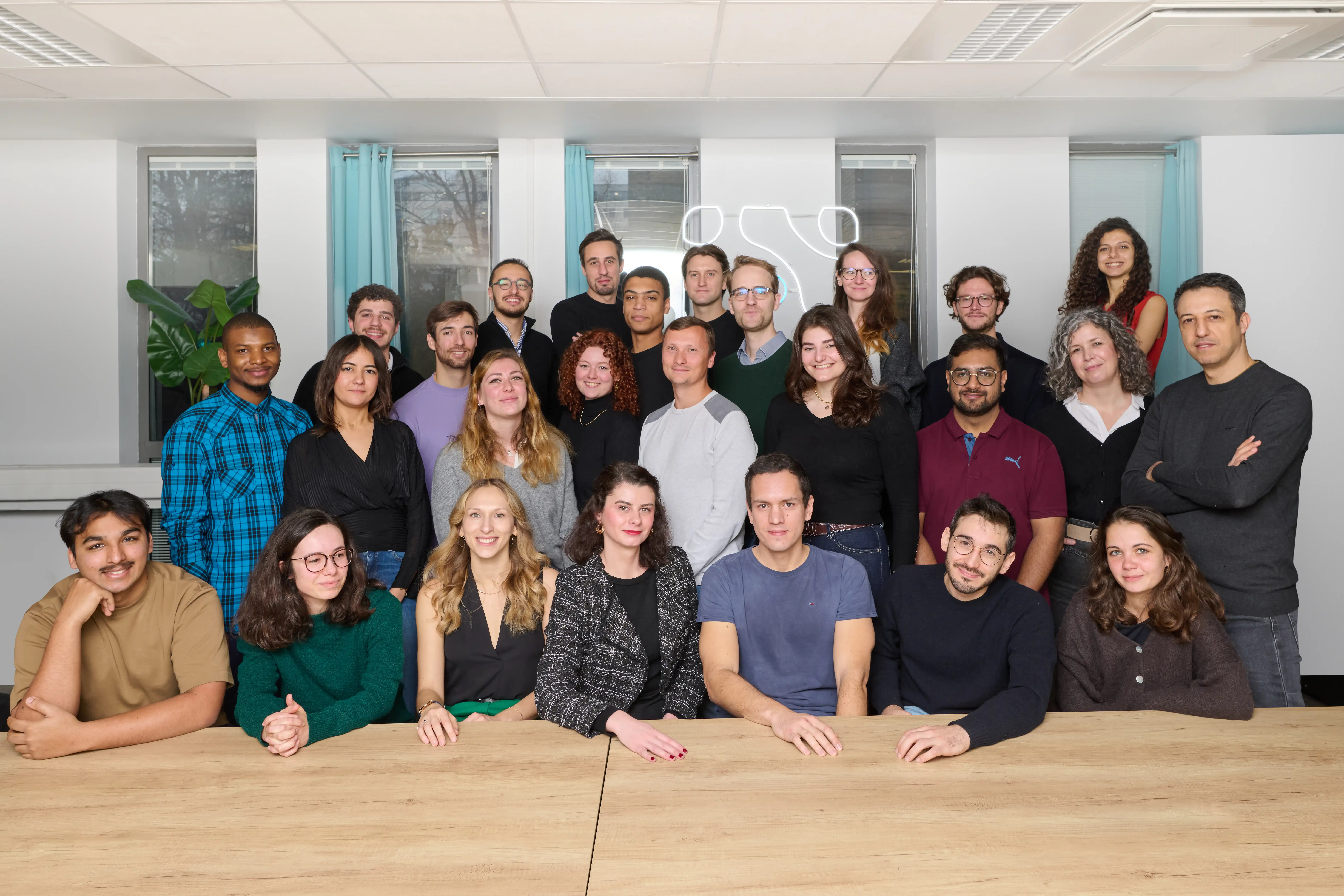 AI-based ultra fast microbiology testing technology