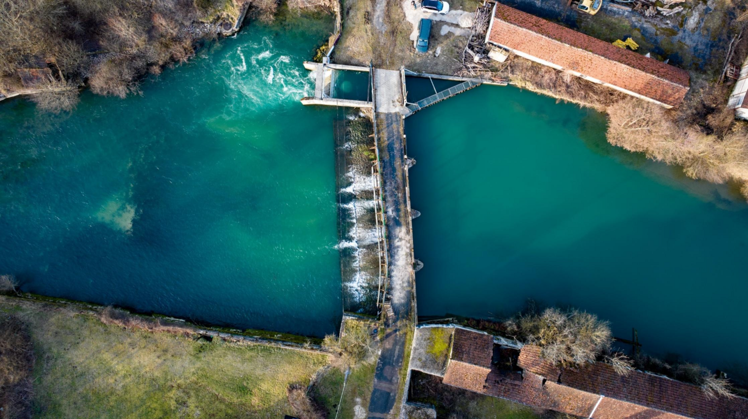 Develops renewable energy hydroelectric projects by acquiring and refurbishing existing power stations