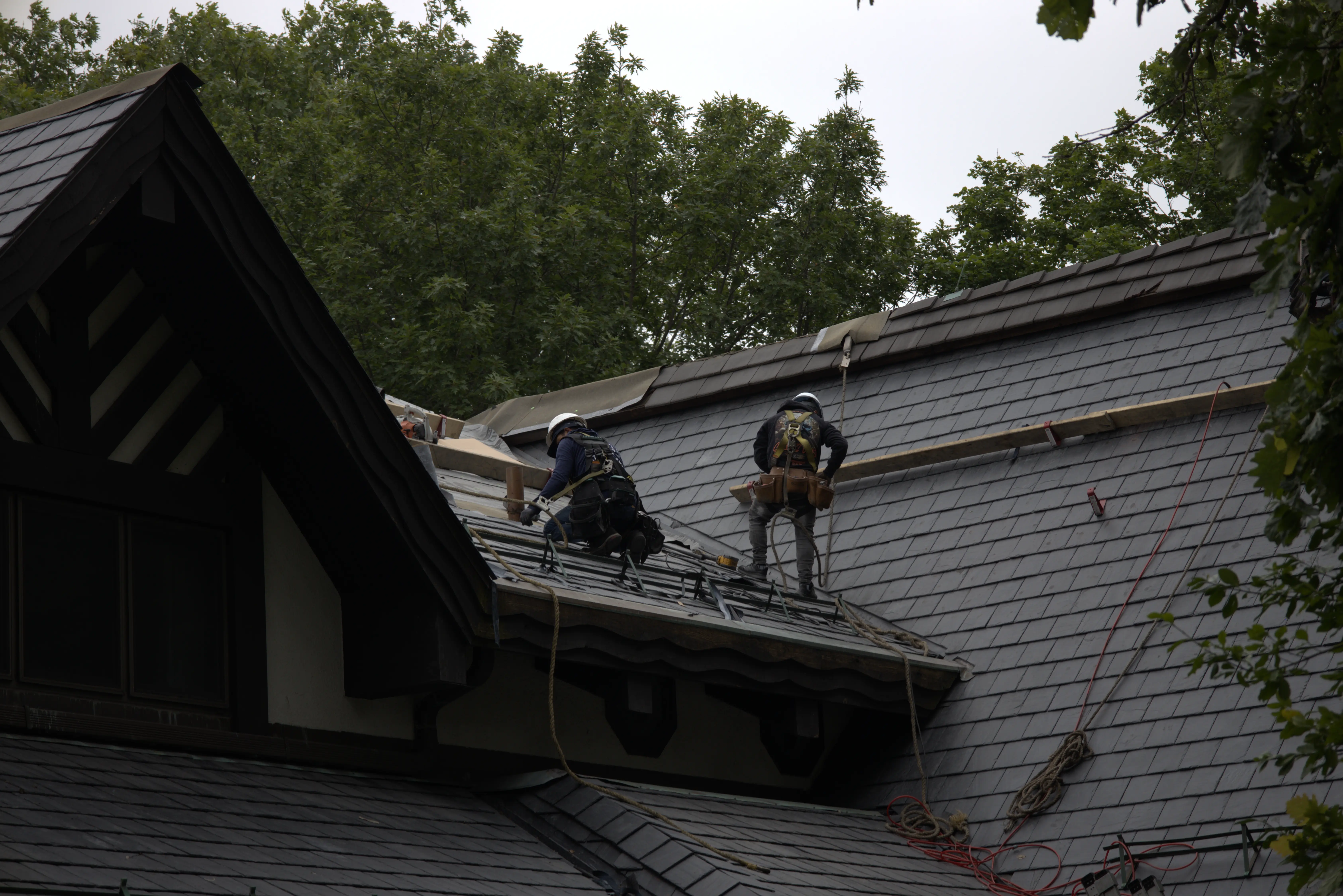 Global Exterior Expert Roofers Installing