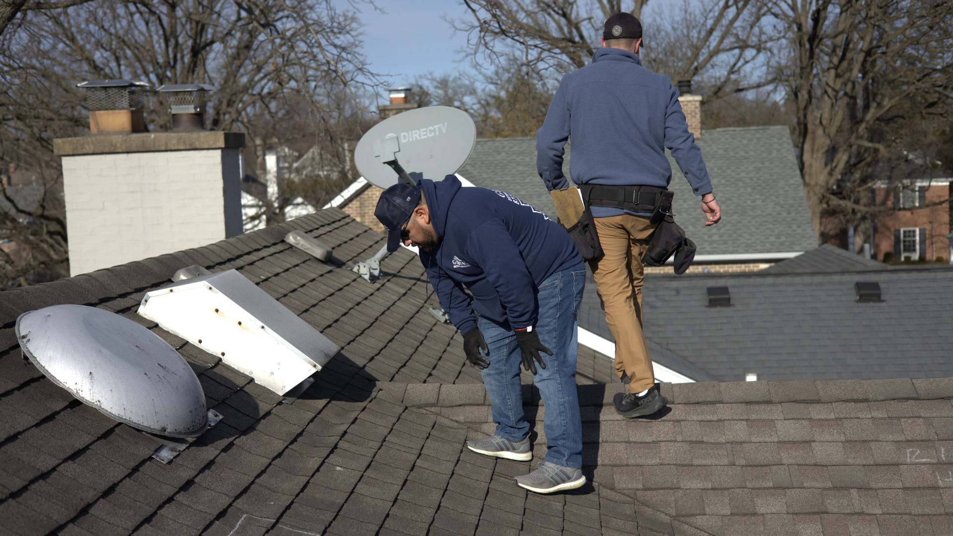 Roofer Doing professional Inspection
