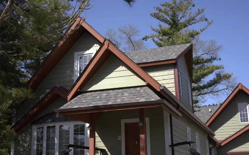 A very nice roof with new shingles