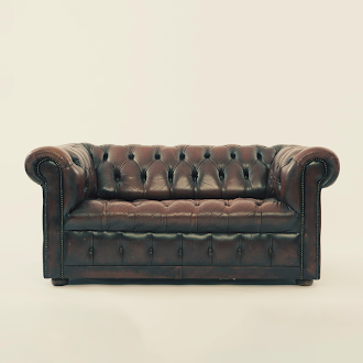 Upholstery vs Reupholstery