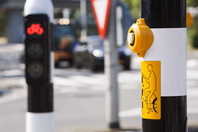 Bicycle traffic light control box and a red light