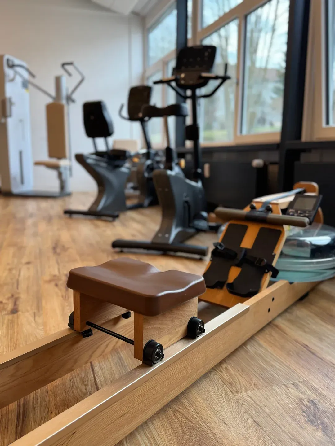 Trainingsbereich mit Rudergerät