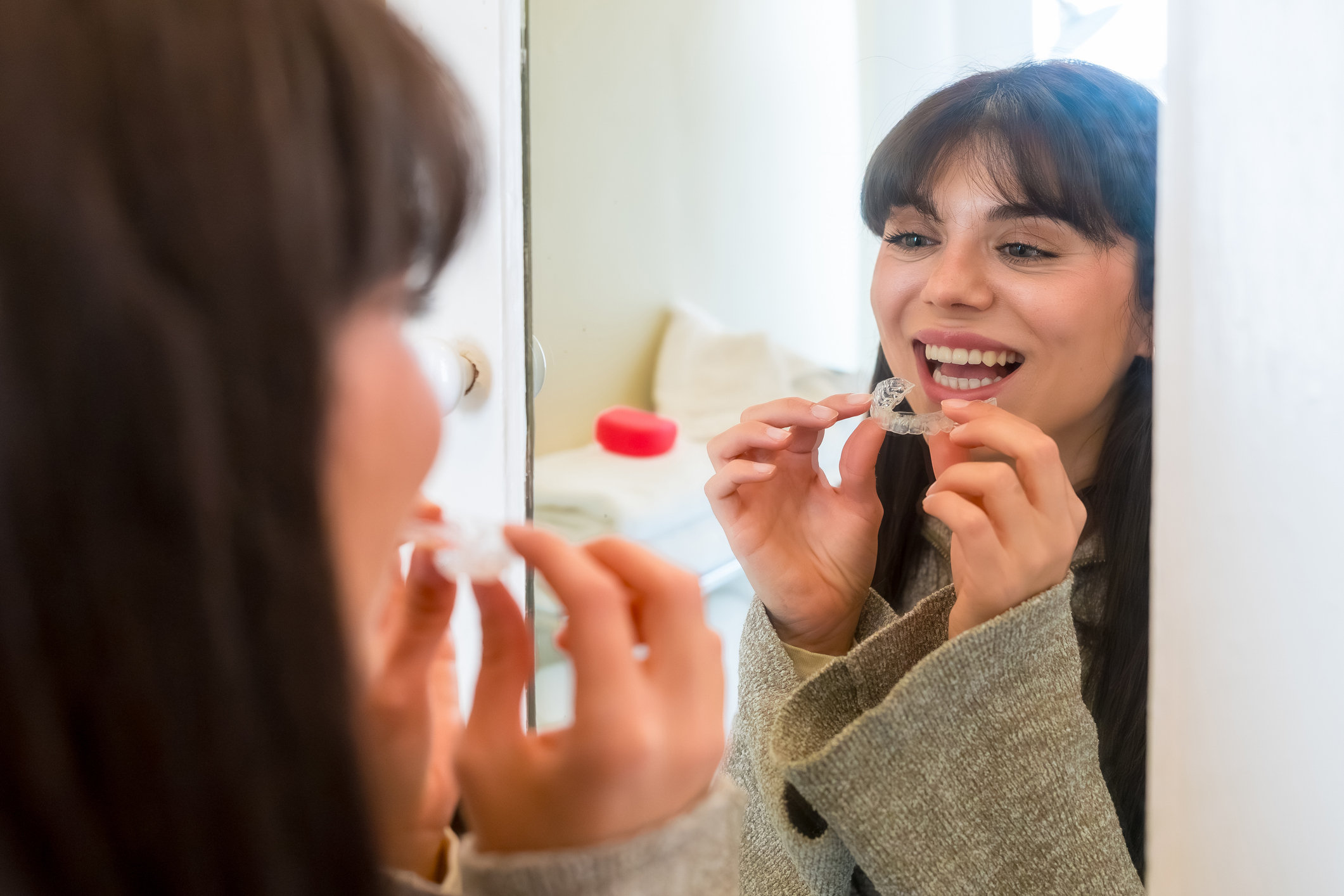 Invisalign Care Tips: The Dos and Don'ts
