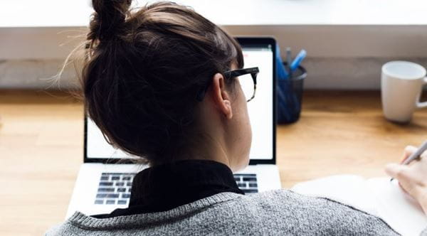 How To Write The Best College Essay (With Winning Samples)