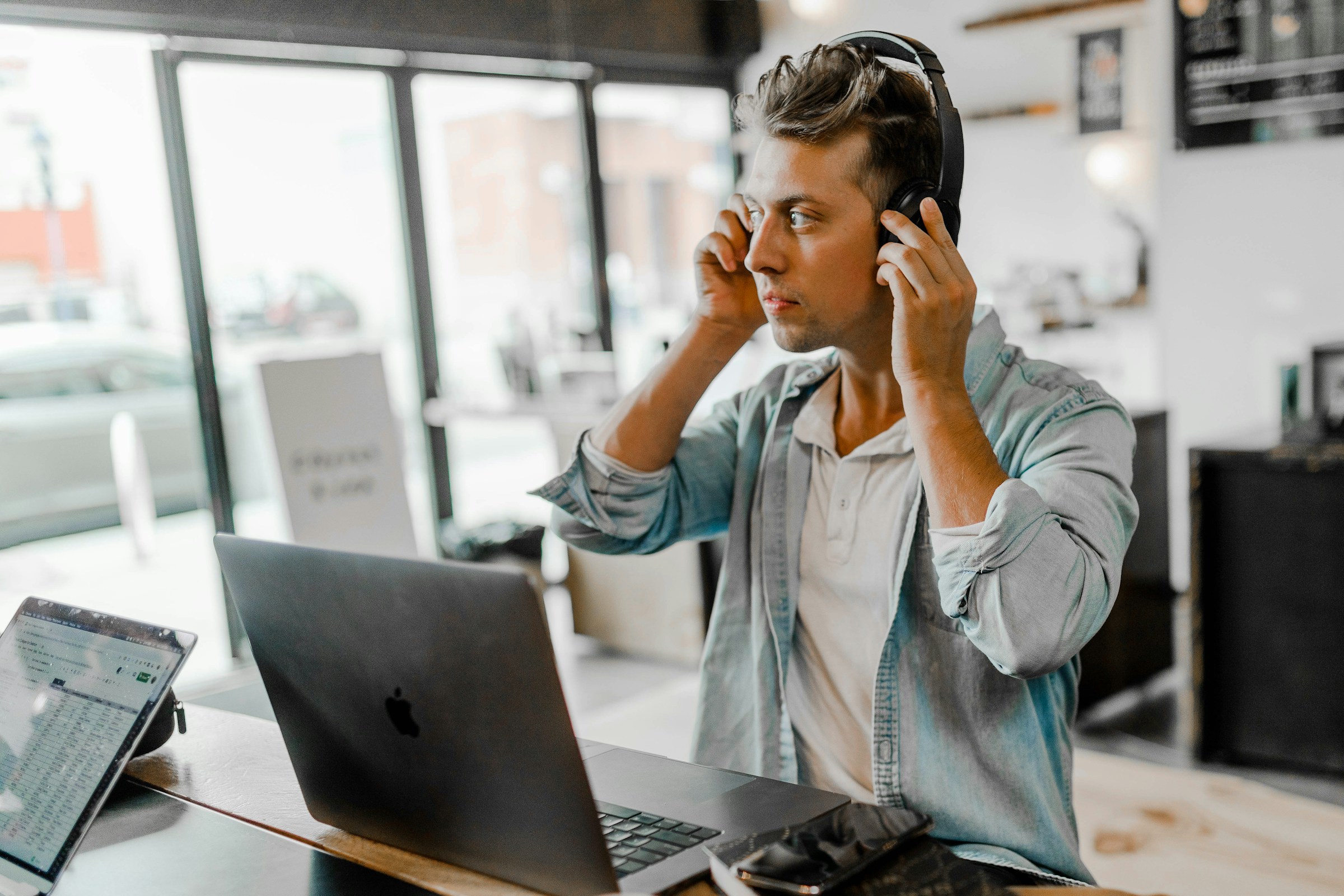 27 Best SlidesGo Alternative Tools for Stunning Presentations