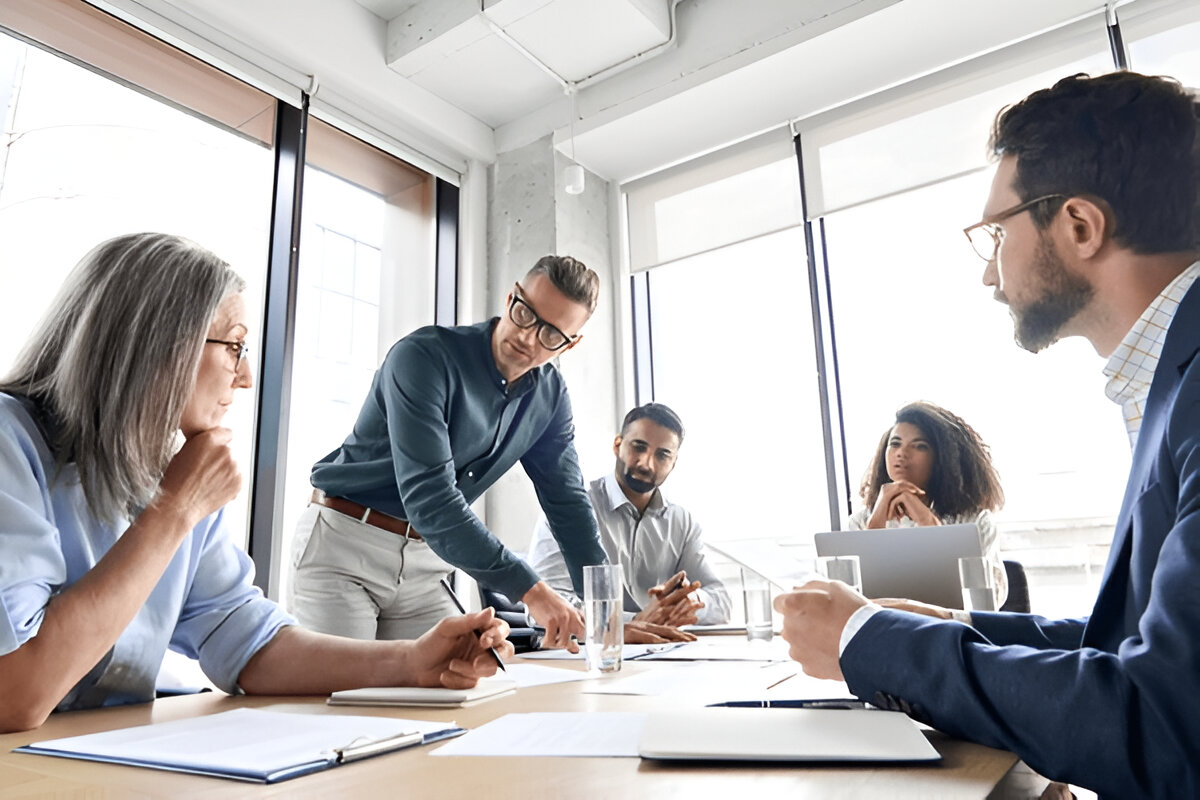 12 Smart Ways of Using AI to Enhance Business Operations