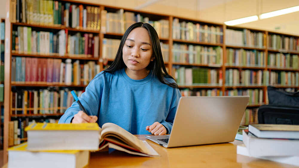woman studying - Study Tips for Middle School