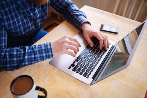 6 Best AI for Google Docs in 2026 Reviewed + Ranked