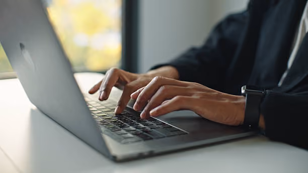 8 Hiring Email Templates: Copy, Customize, and Send Today