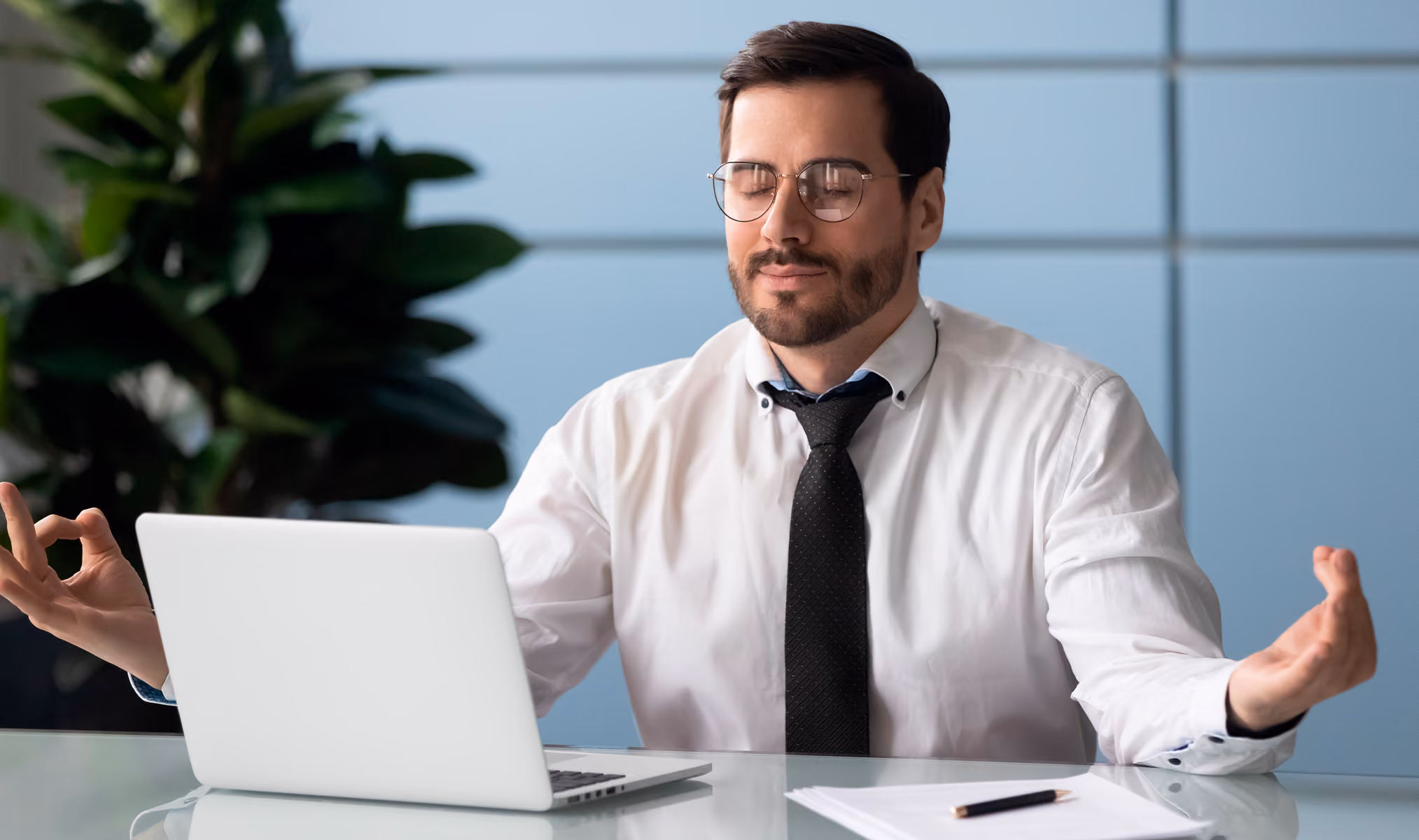 How to Stay Focused at Work: 9 Habits Used by High Performers
