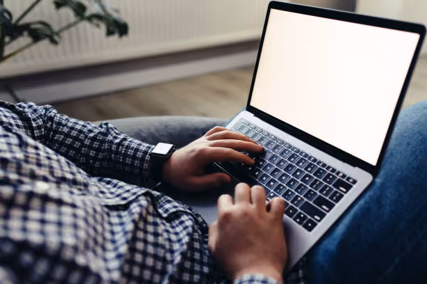 Jasper AI vs Rytr: Which AI Writer Is Better?