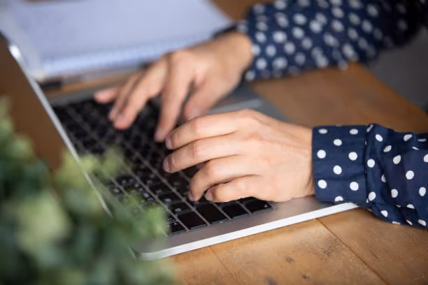 Outranking vs Rytr: AI SEO Writing Tools Compared (2026)