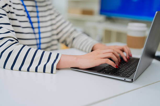 YouTube Title Ideas: 12 Formulas That Get Clicks