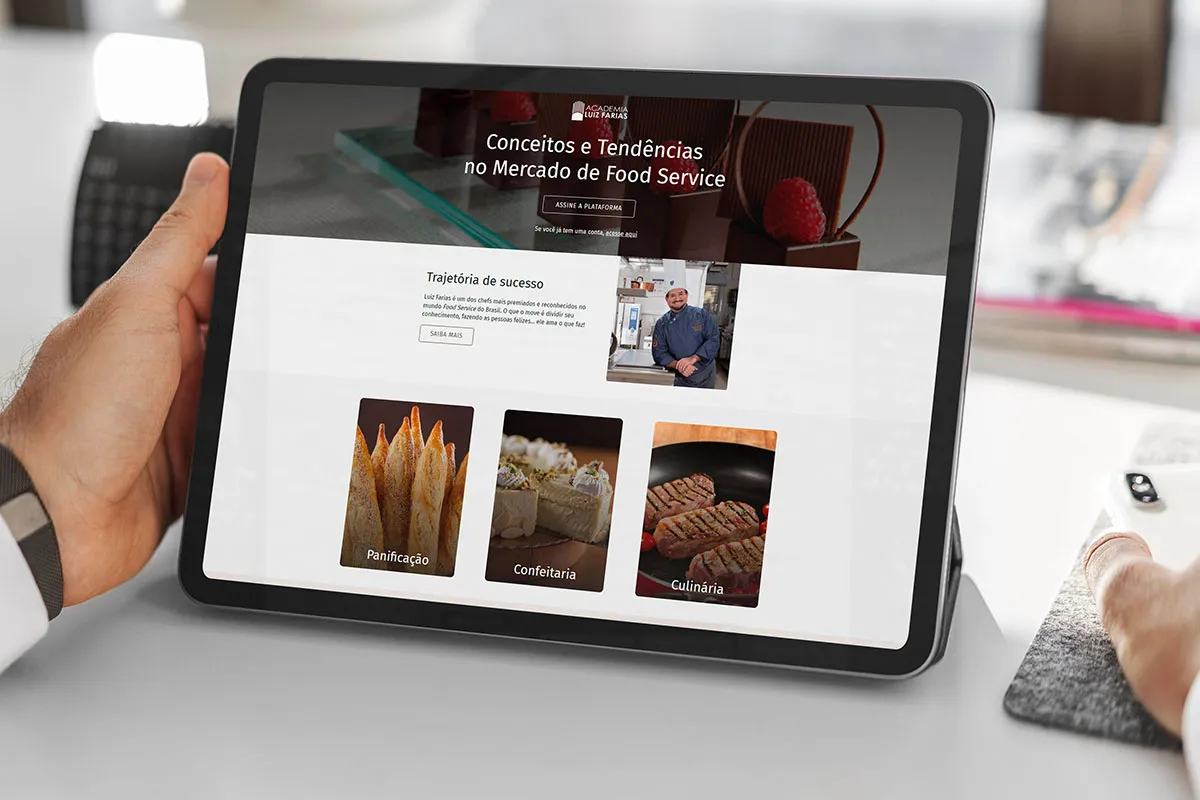 Dualpixel Next Plataforma responsiva multiempresa para criação de comunidades online e área de membros.