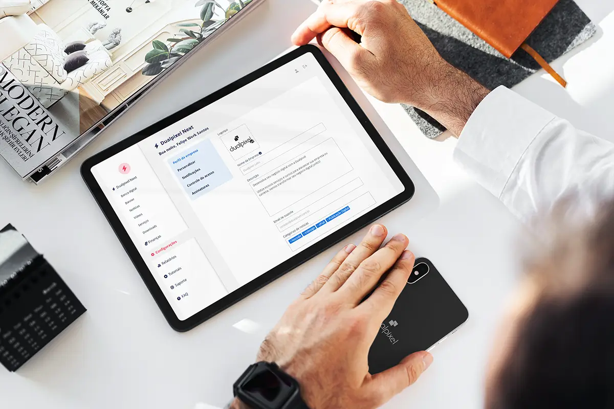 Dualpixel Next Plataforma responsiva multiempresa para criação de comunidades online e área de membros.