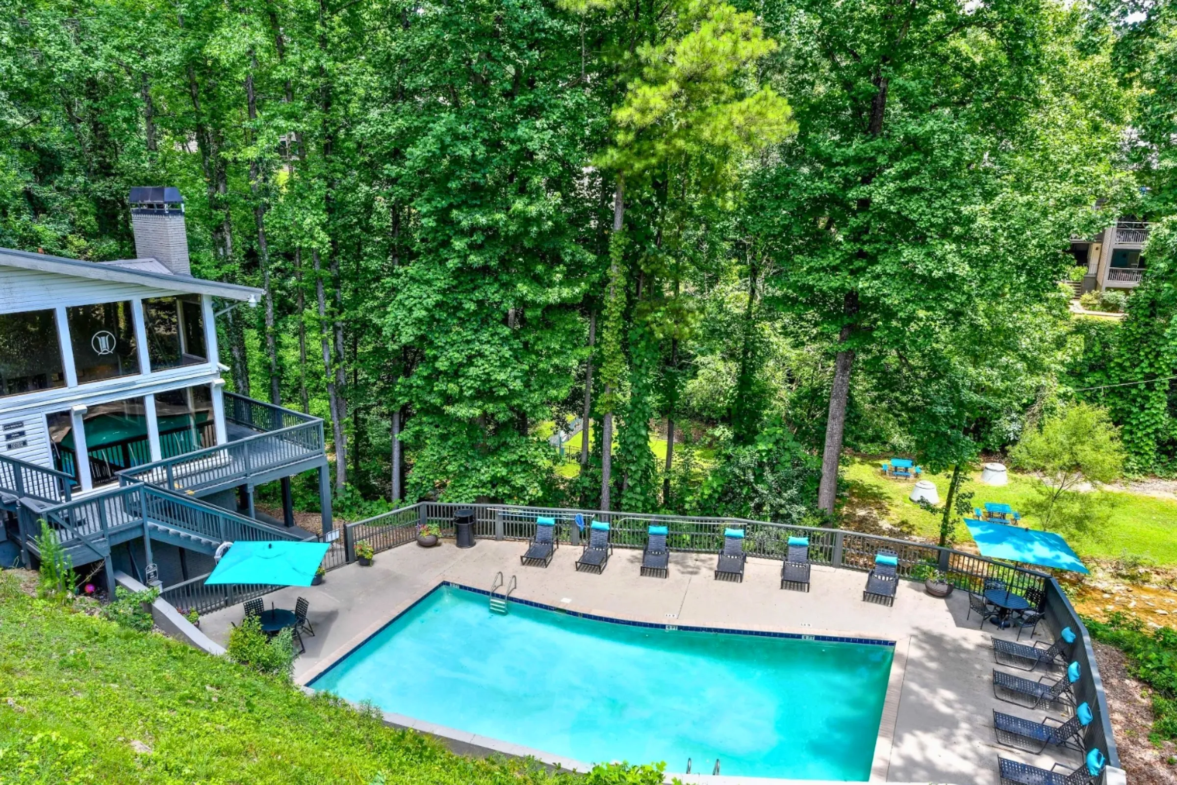 Berry Falls apartments in Vestavia Hills, AL