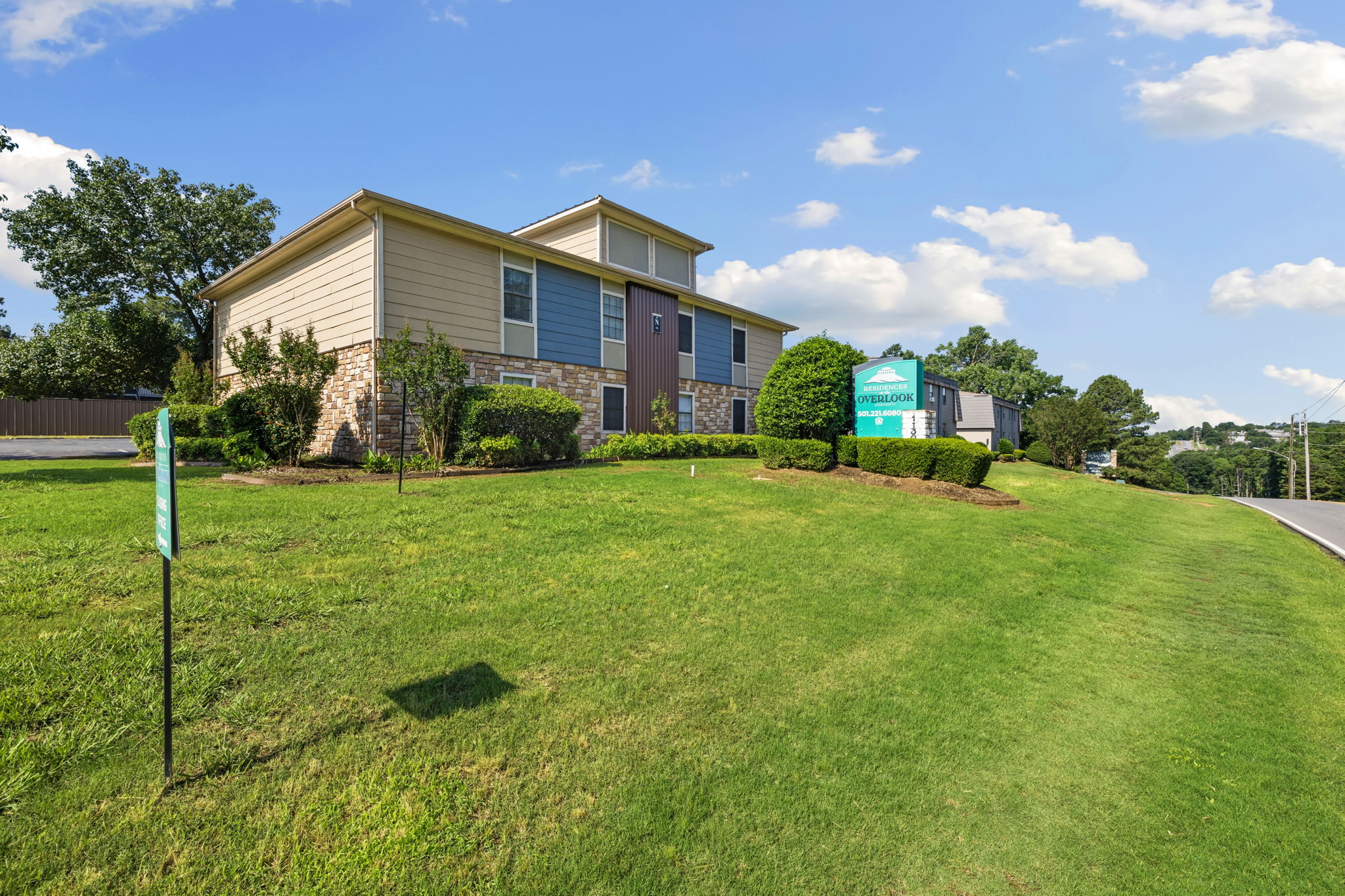 Residences at The Overlook exterior building in Little Rock, AR