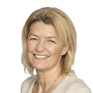 Dr Julia Grant
