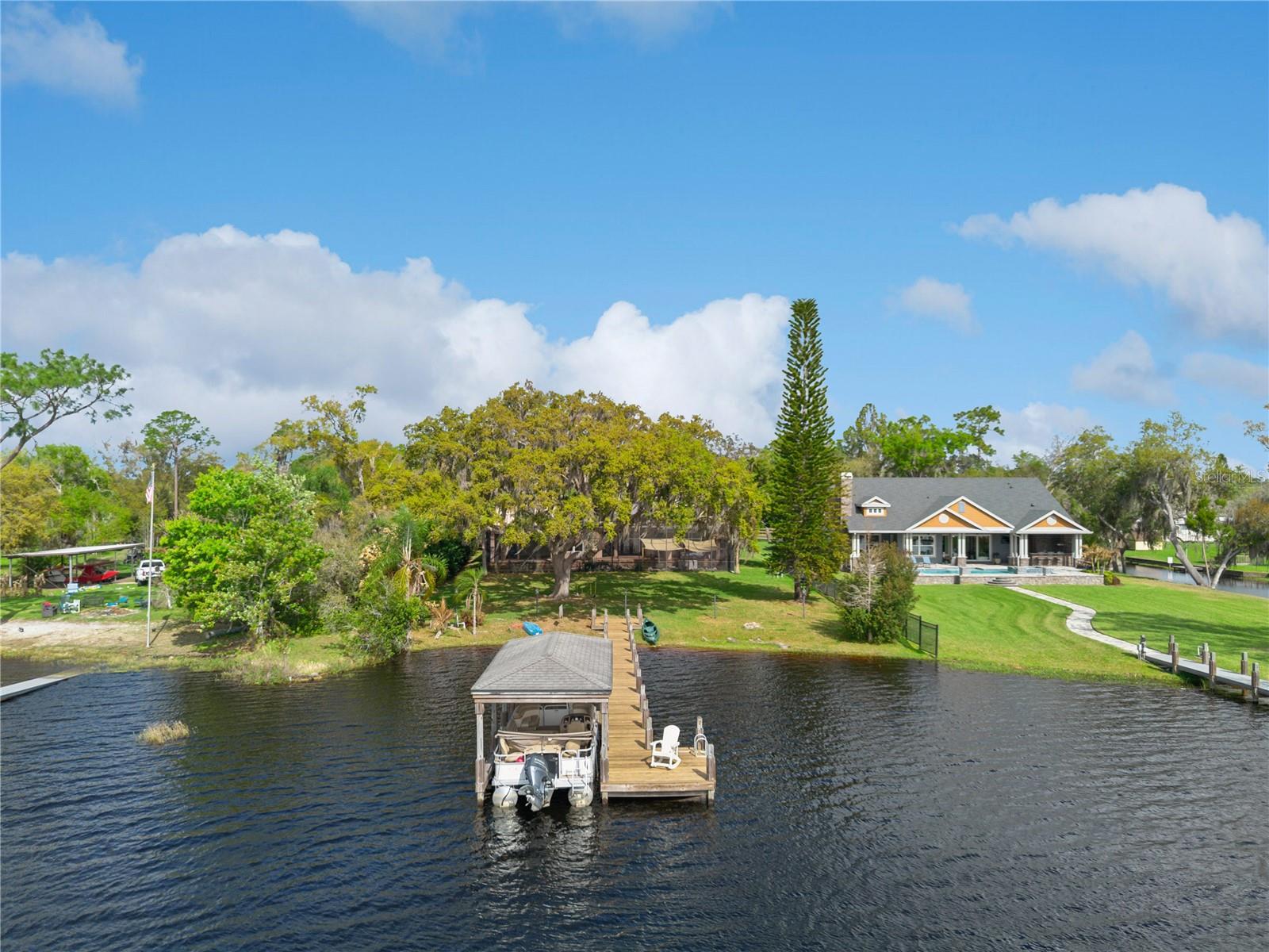 6358 Oak Shore Dr