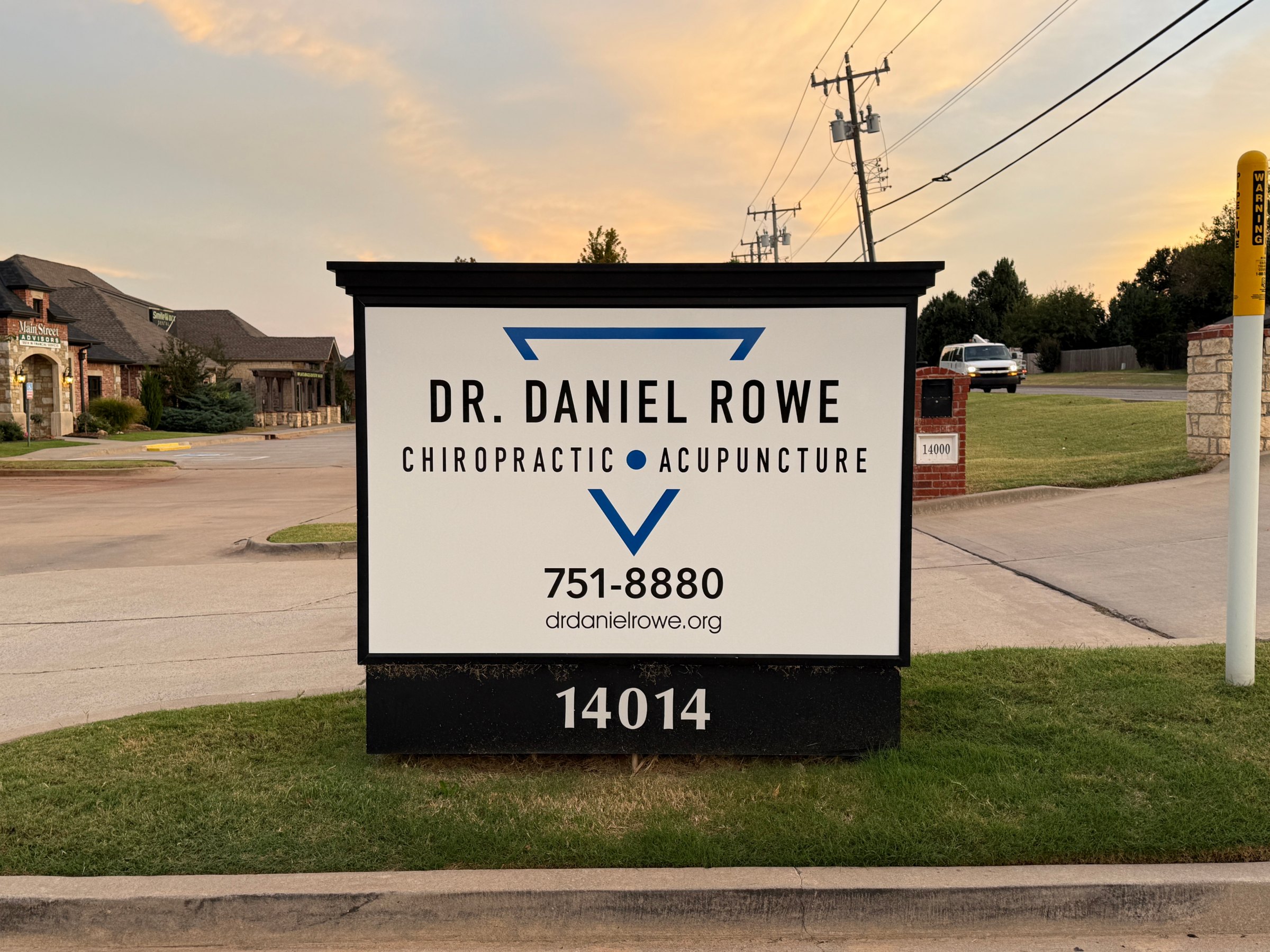 Illuminated monument sign for Dr. Daniel Rowe Chiropractic